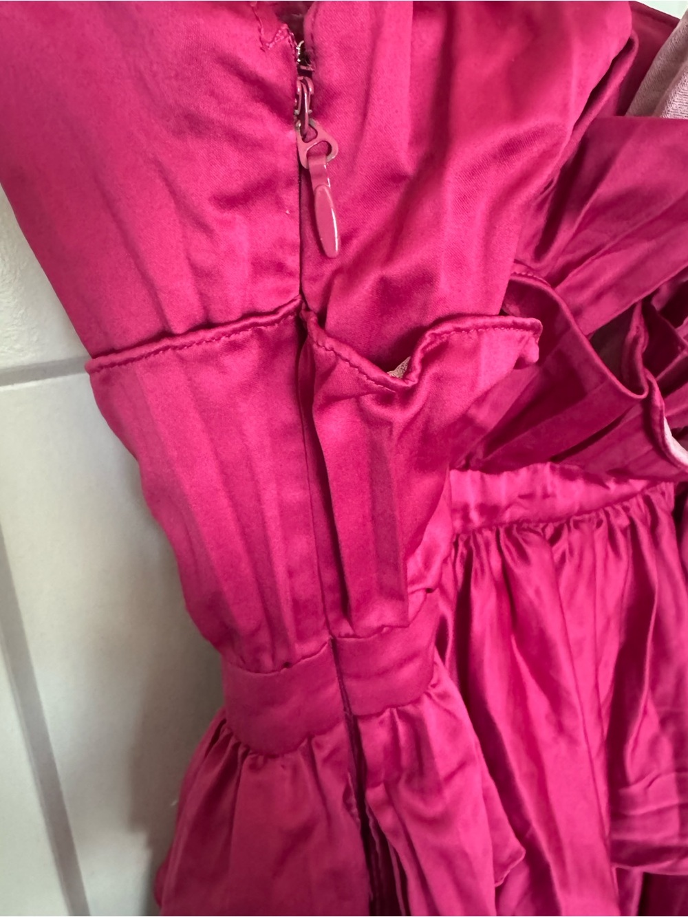 Amur Judah Scallop Pleated Dress in berry blush - Picture 8 of 9